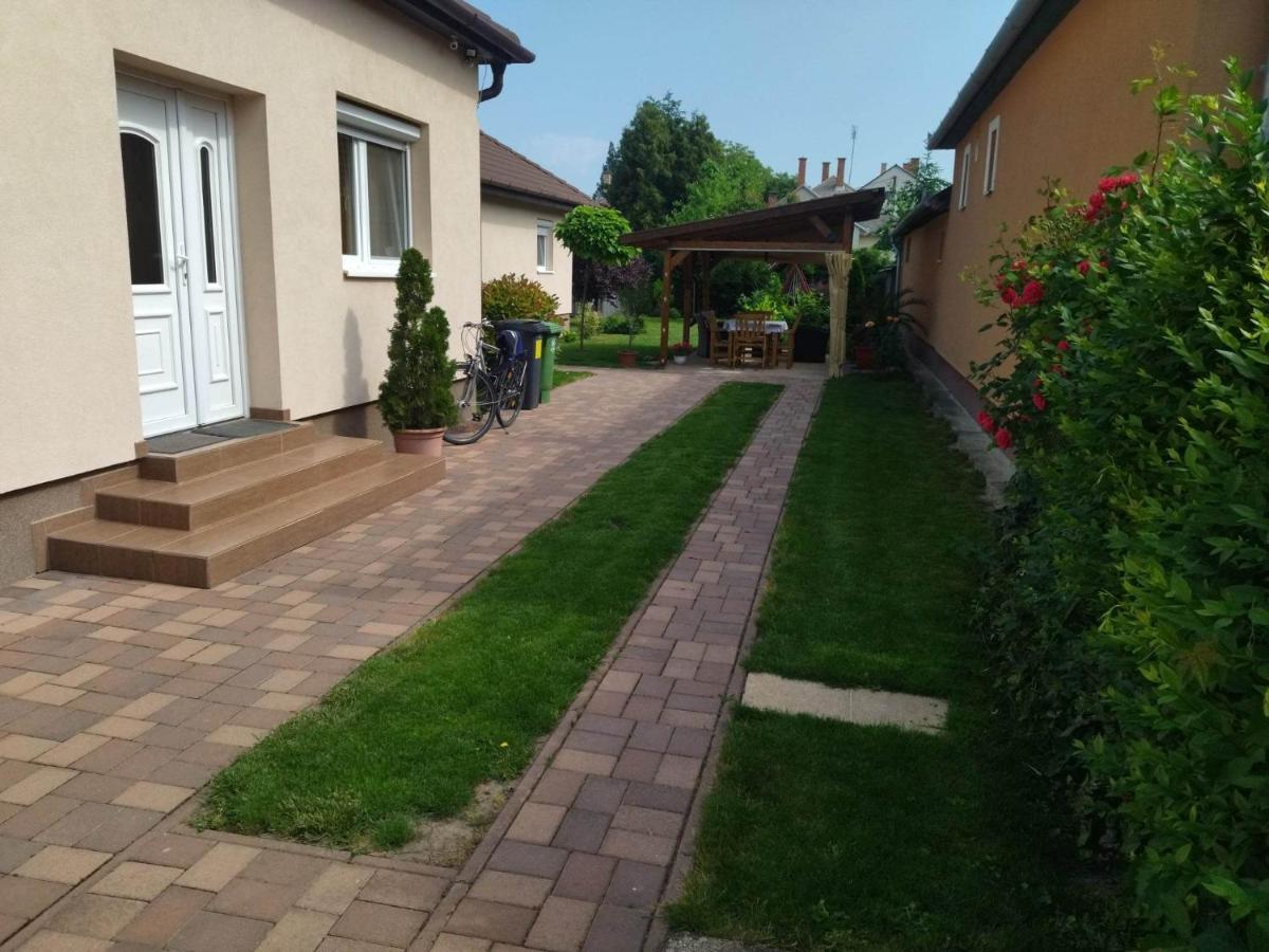 Ferienwohnung Kurucz Vendeghaz Hajdúszoboszló Exterior foto